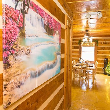Rustic Cabin 塞维尔维尔 外观 照片