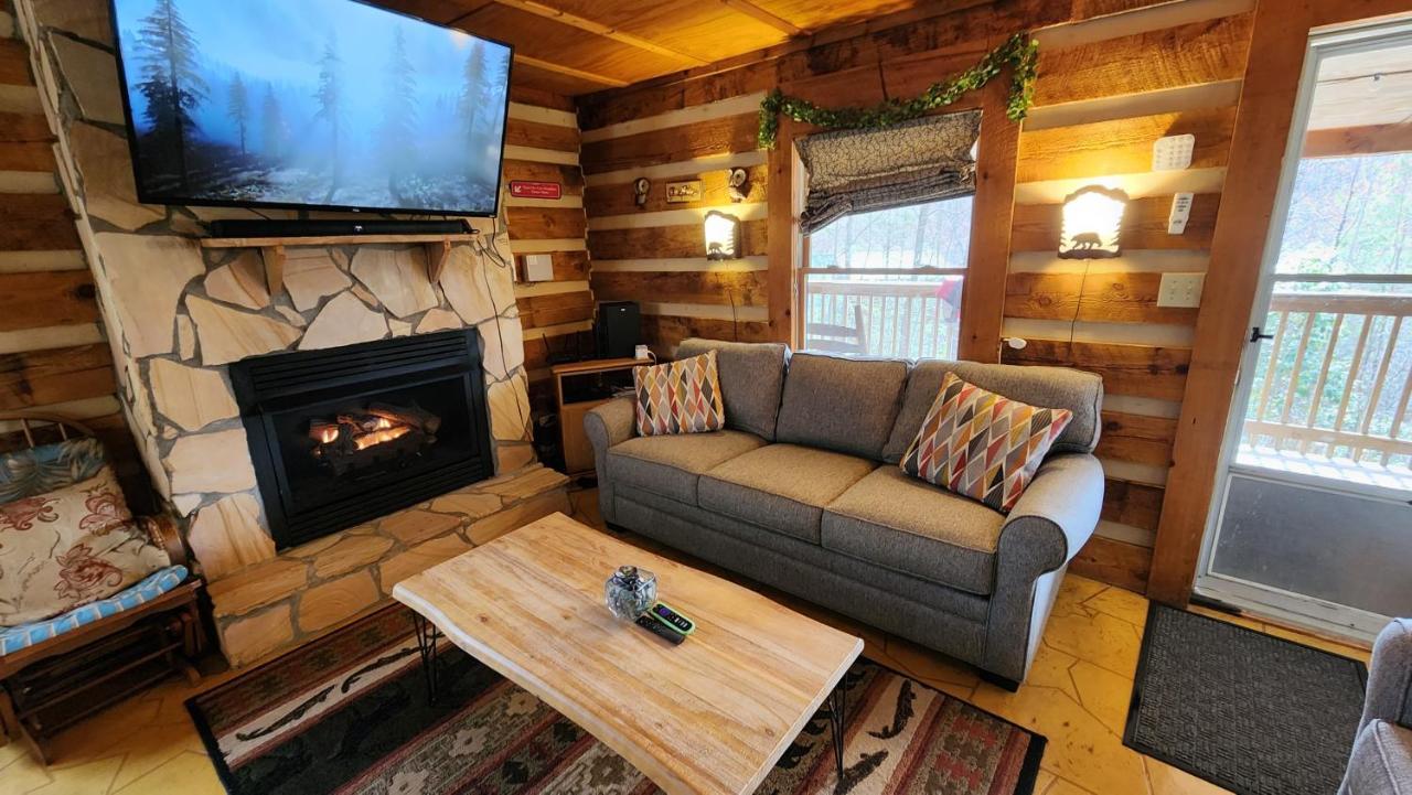 Rustic Cabin 塞维尔维尔 外观 照片