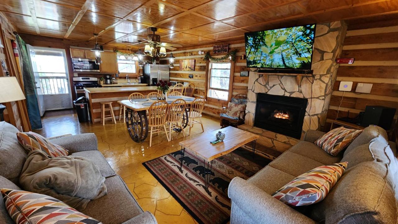 Rustic Cabin 塞维尔维尔 外观 照片