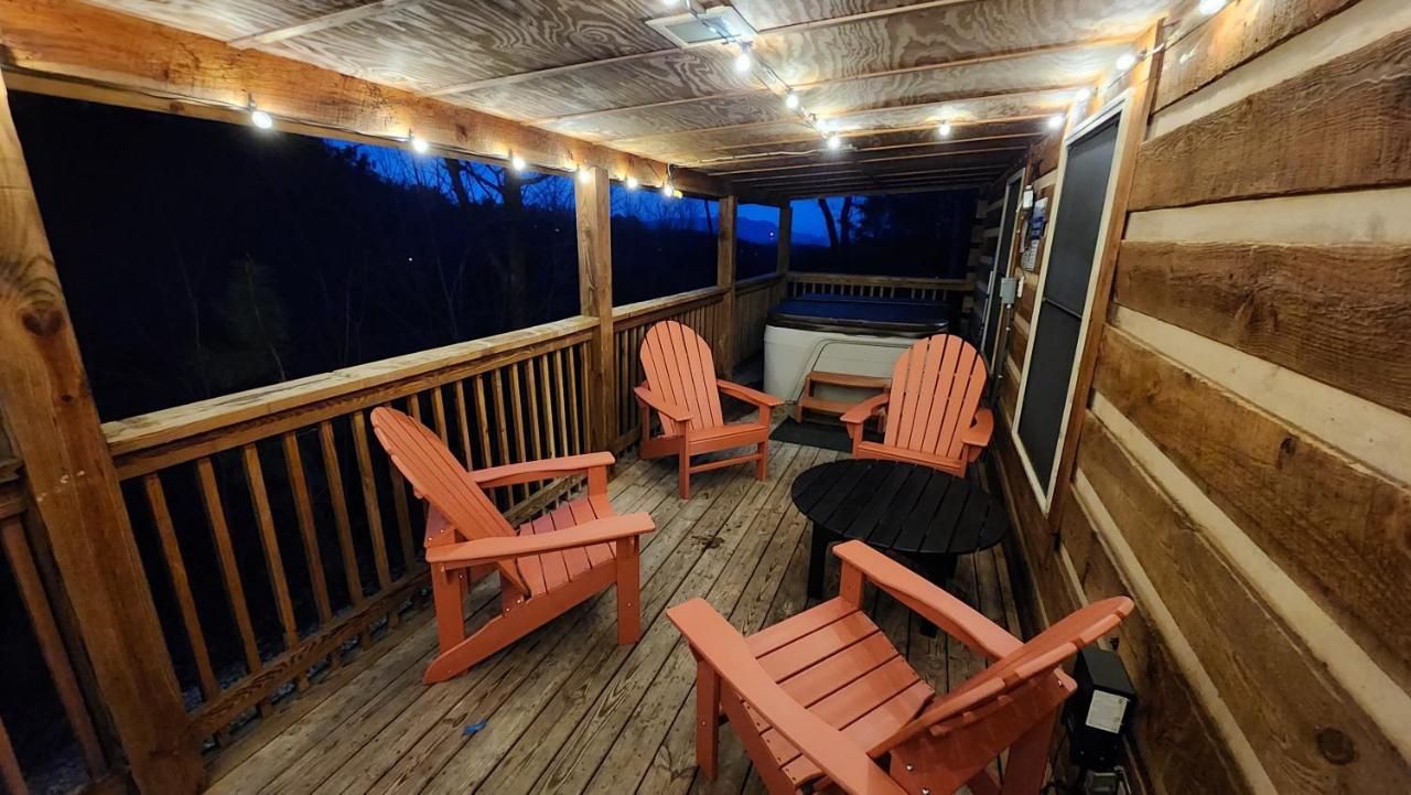 Rustic Cabin 塞维尔维尔 外观 照片
