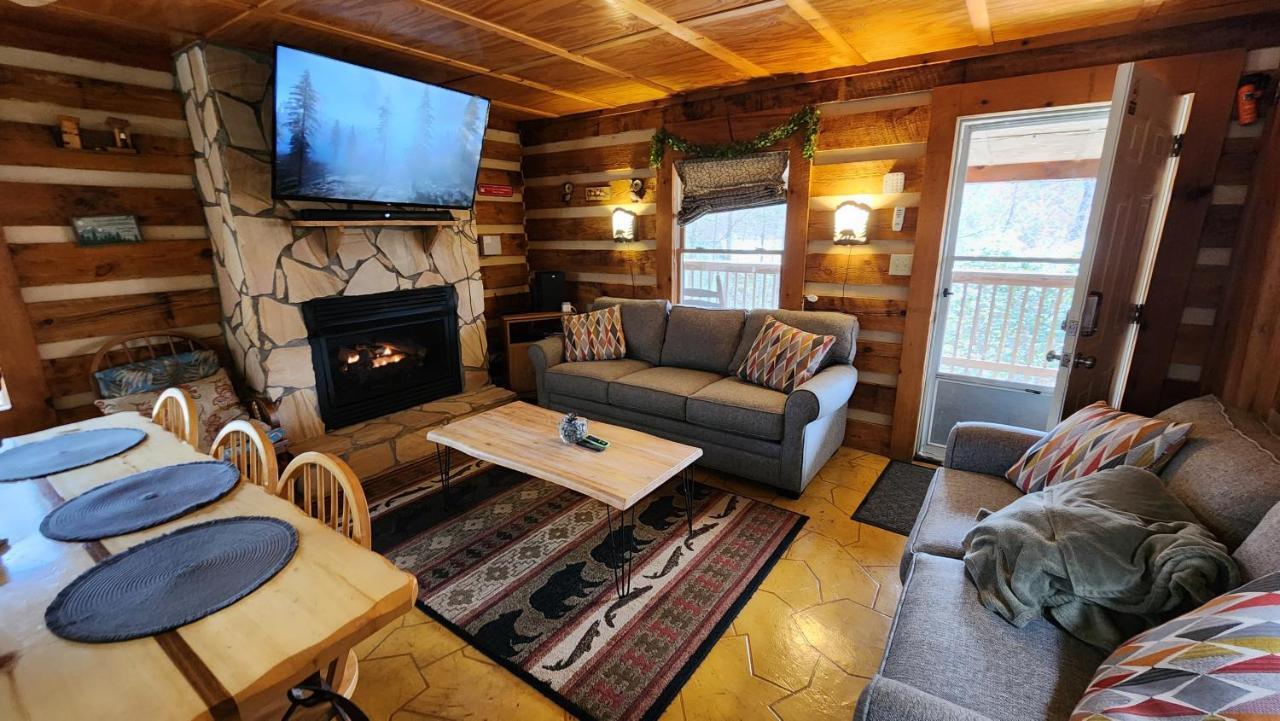 Rustic Cabin 塞维尔维尔 外观 照片