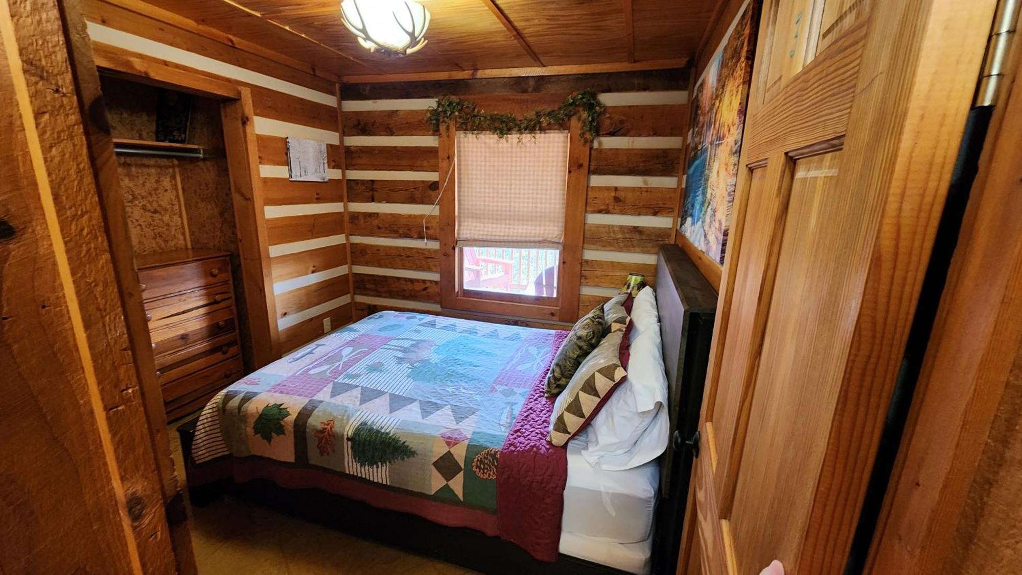 Rustic Cabin 塞维尔维尔 外观 照片