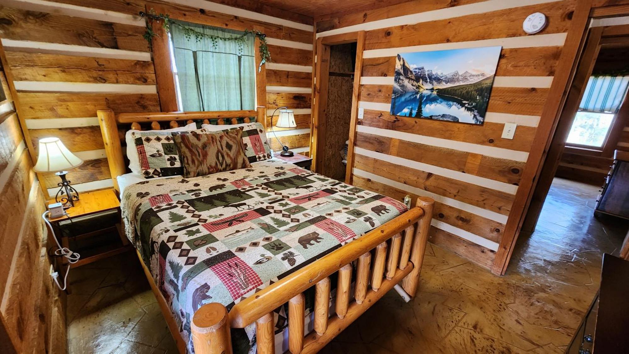 Rustic Cabin 塞维尔维尔 外观 照片